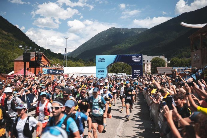 Archivo - La HOKA Val d'Aran regresa con más de 6.000 corredores en su quinta edición