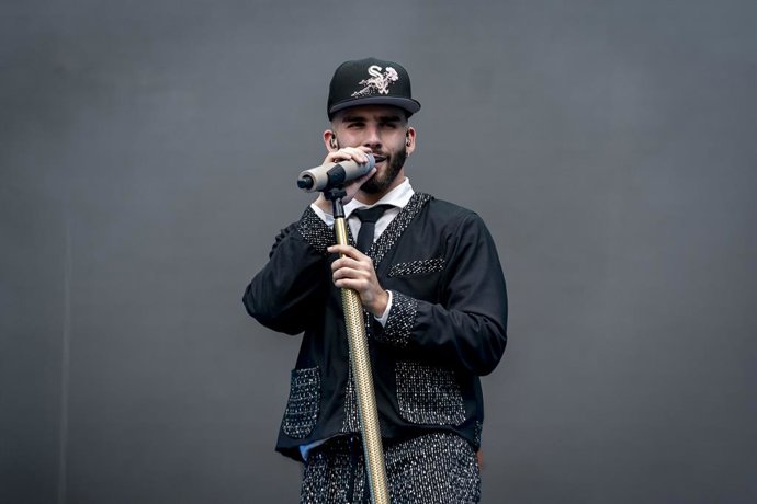 Archivo - El cantante Manuel Turizo durante un concierto por el Día de la Hispanidad, en la Puerta de Alcalá, a 6 de octubre de 2024, en Madrid (España). Turizo, nominado al Latin Grammy por 'El Merengue' y galardonado con tres premios Latin Billboard por