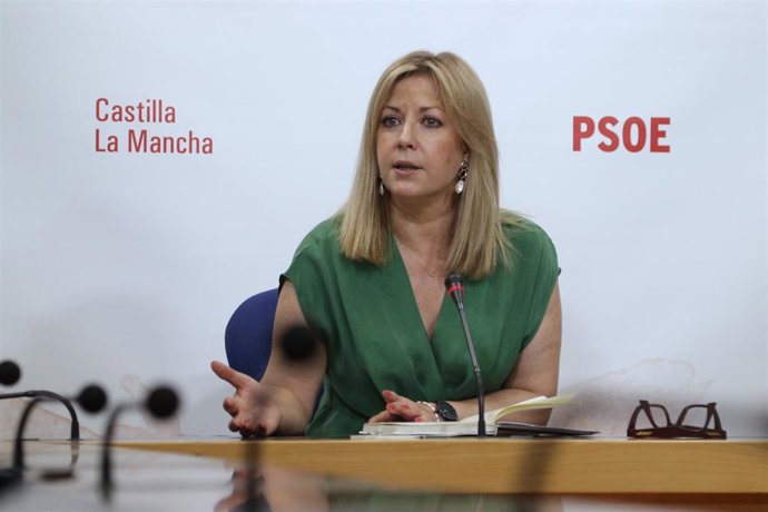 La portavoz del Grupo Socialista en las Cortes, Ana Isabel Abengózar.