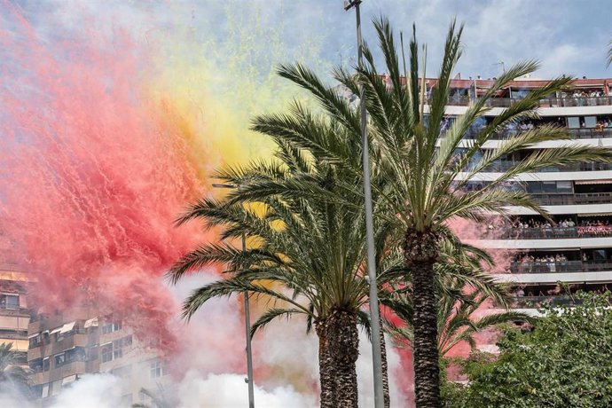 Pirotecnia Hermanos Ferrández sorprende a Luceros con un doble terremoto terrestre