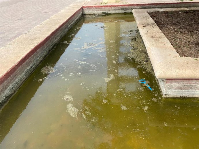 Compromís denuncia la "deterioració" de la font del Palau de la Música 