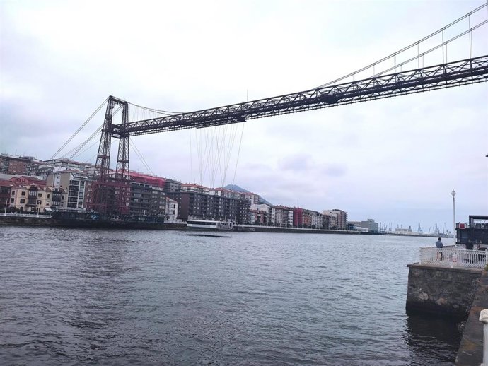 Cielo nuboso en Portugalete (Bizkaia)