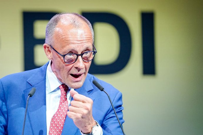 23 de junho de 2025, Berlim: O chanceler alemão Friedrich Merz discursa no Dia da Indústria Alemã. Todos os anos, representantes de alto escalão da política e dos negócios se reúnem no evento organizado pela Federação das Indústrias Alemãs (BDI). Foto: Ka