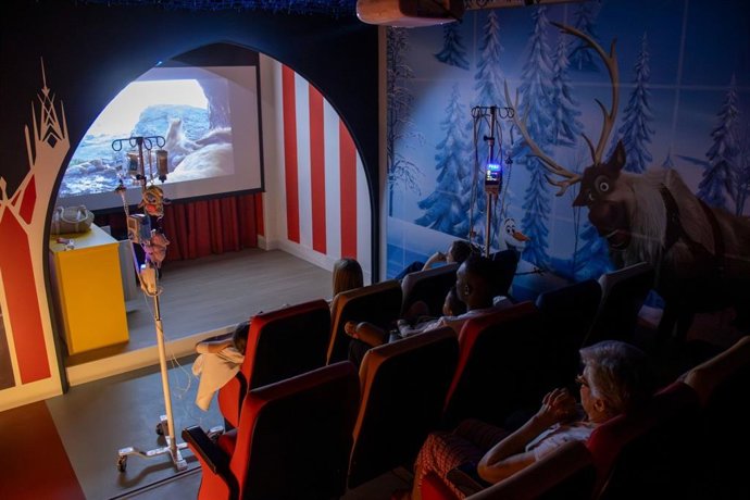 Sala de cine en el Virgen de las Nieves para despedir el curso