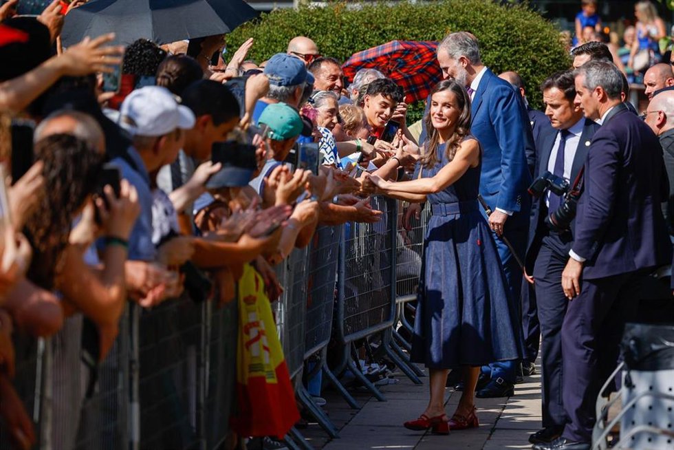 Los Reyes a su llegada a Badia del Valls (Barcelona)