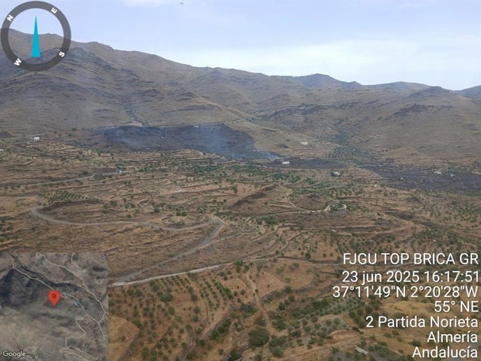 Vista aérea de la zona afectada por el incendio forestal en el paraje Cortijo de Eladio, en Senés (Almería).