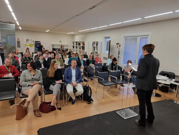 Archivo - Actividad en la Fundación PTS, en imagen de archivo