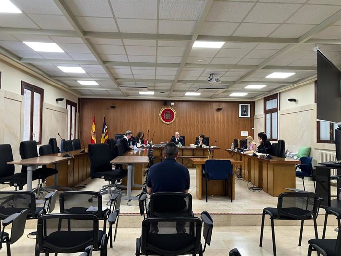 El acusado, en la Audiencia Provincial de Palma.