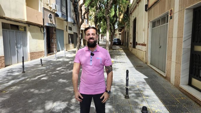 El secretario de Movimientos Lgtbi del PSOE de Almería, Fran Torres.