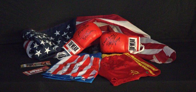 Llega a Valencia 'Tesoros de Hollywood': la mayor exposición de objetos icónicos del cine en el Ateneo Mercantil