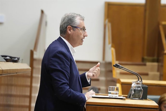 El parlamentario del PNV Markel Olano