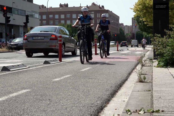 Integrantes del equipo de patrullaje en bicicleta de Policía Municipal