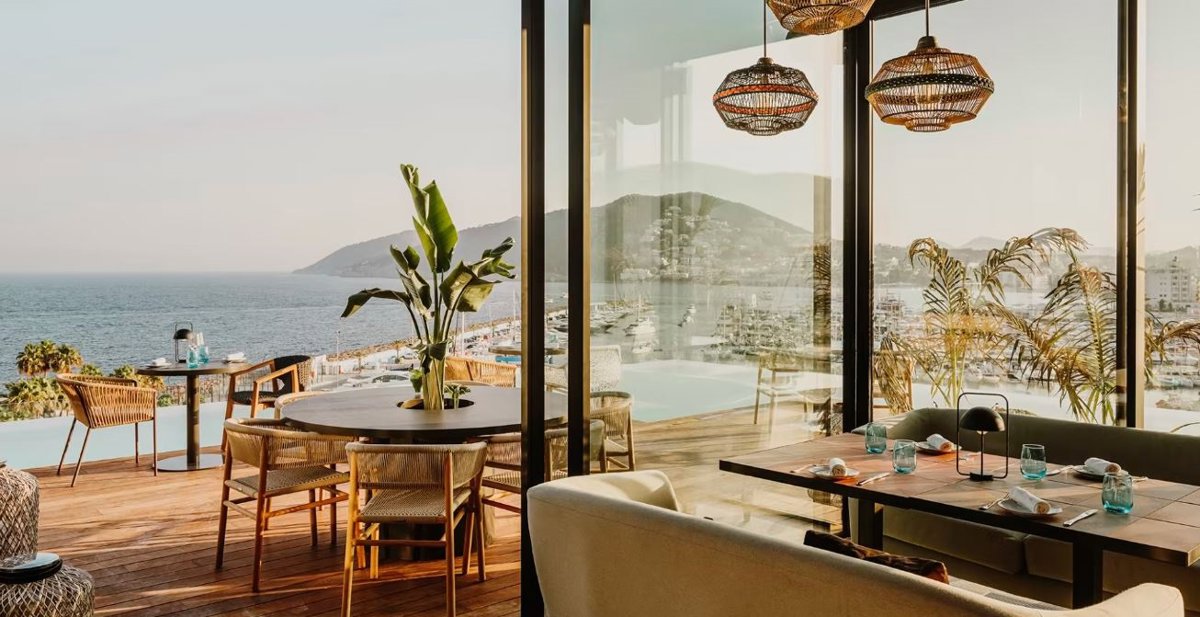 ¿Cuáles son los restaurantes con mejor terraza de España para disfrutar este verano?