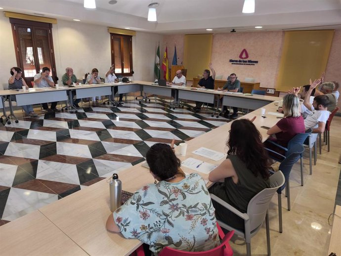 Celebración de la junta de la Mancomunidad de Municipios de Sierra de las Nieves