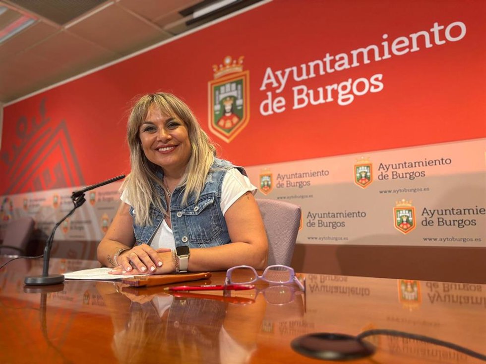 El Ayuntamiento de Burgos defiende la transparencia en la adjudicación de la casa de acogida para víctimas de violencia. En la foto, la presidenta de la Gerencia de Servicios Sociales, Mila del Campo.
