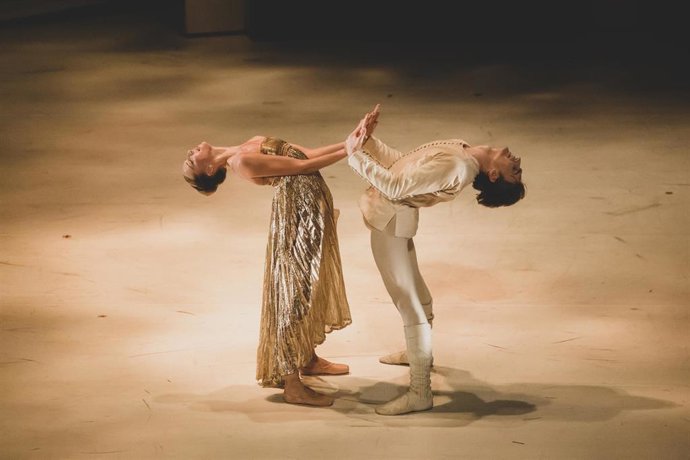 Archivo - Les Arts revive la tragedia de 'Romeo y Julieta' en la coreografía de Maillot para los Ballets de Monte-Carlo