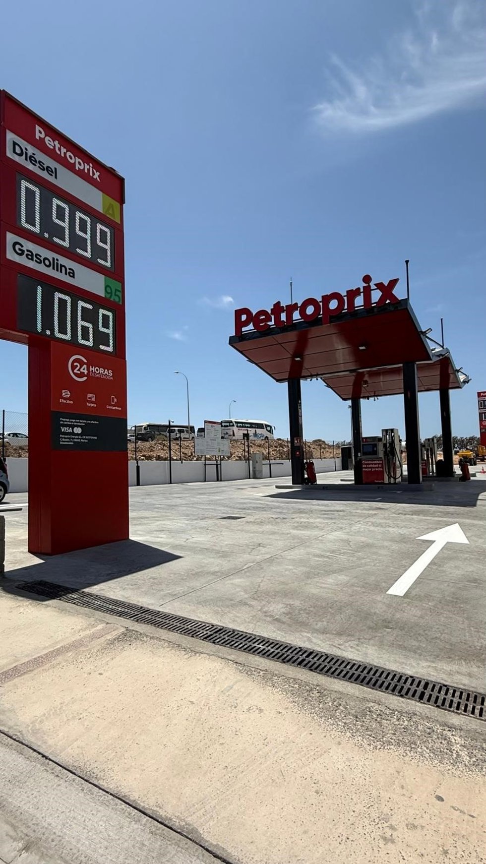 Gasolinera de Petroprix en la isla de Fuerteventura