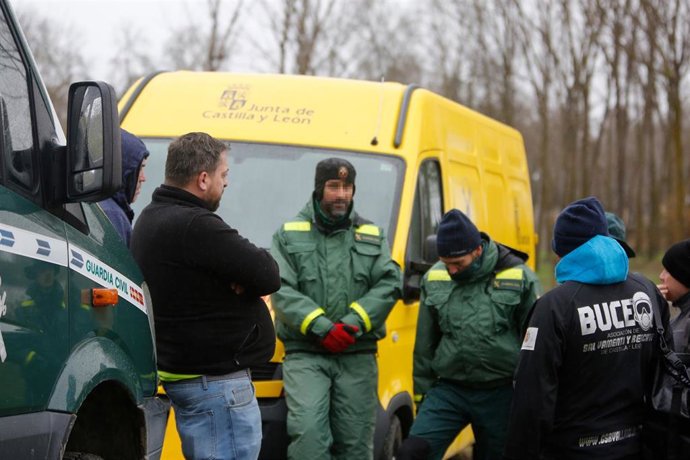 Archivo - Imagen de archivo de varios agentes del GEAS 