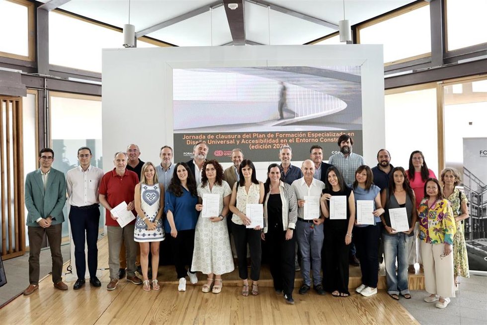 El Colegio Oficial de Arquitectos de Madrid (COAM) y Fundación ONCE clausuram la última edición de su plan de enseñanza conjunto en accesibilidad universal al entorno construido