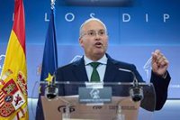 Tellado justifica que el PP pueda "dudar" sobre el voto por correo tras "colocar" Sánchez a Leire Díez en Correos