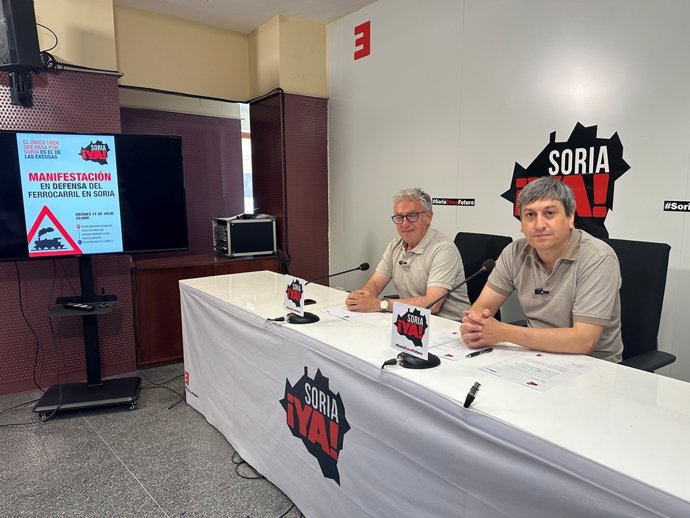 Ángel Ceña Y Toño Palomar Durante La Rueda De Prensa.