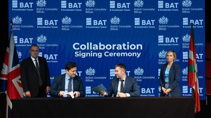 Firmas de convenios de colaboración con Reino Unido y México para la innovación en BAT B Accelerator Tower, en Bilbao