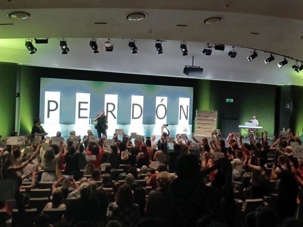 Acto de perdón a las supervivientes del Patronato de Protección a la Mujer, organizado por la CONFER.