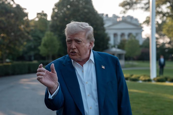 June 24, 2025, Washington, District of Columbia, USA: President DONALD TRUMP expressed his frustration with Israel and Iran saying "they donâ€t know what the F*** they are doing" after reports of ceasefire violations on both sides. The President was board