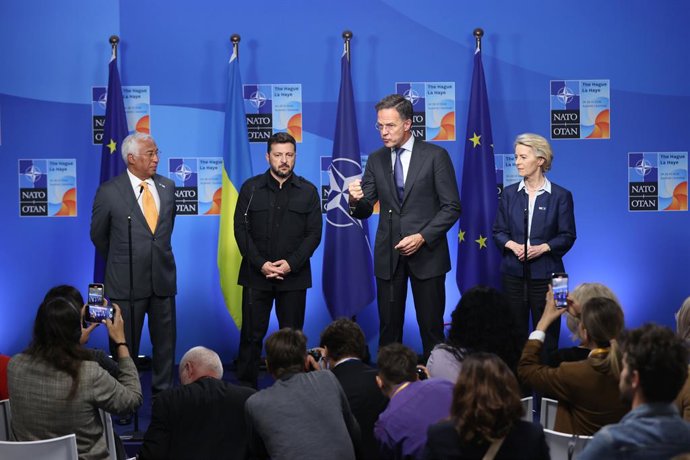 HAGUE, 24 de junho de 2025 -- O presidente do Conselho Europeu, Antonio Costa, o presidente ucraniano, Volodymyr Zelensky, o secretário-geral da Organização do Tratado do Atlântico Norte (OTAN), Mark Rutte, e a presidente da Comissão Europeia, Ursula von 