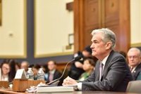 Powell (Fed) descarta comprometerse con una bajada de tipos en julio y subraya la incertidumbre arancelaria