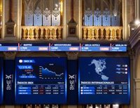 IAG lidera subidas del Ibex 35 y las aerolíneas europeas avanzan hasta un 8% tras tregua en Oriente Próximo