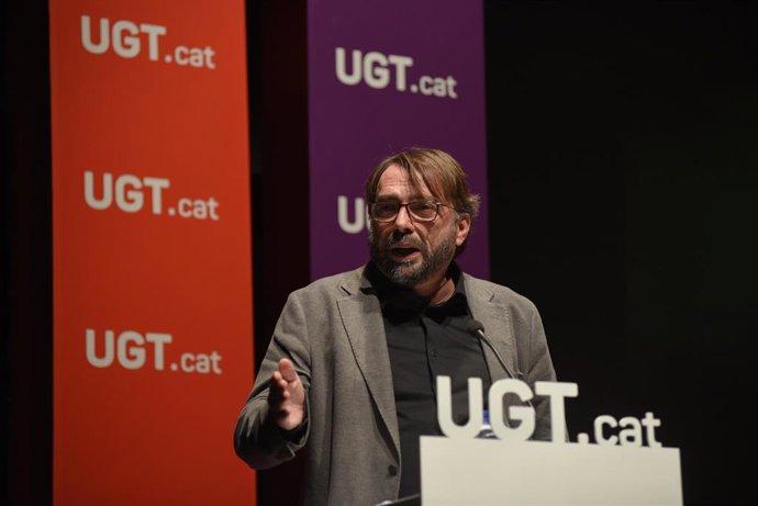 Archivo - El secretario general de UGT de Catalunya, Camil Ros.
