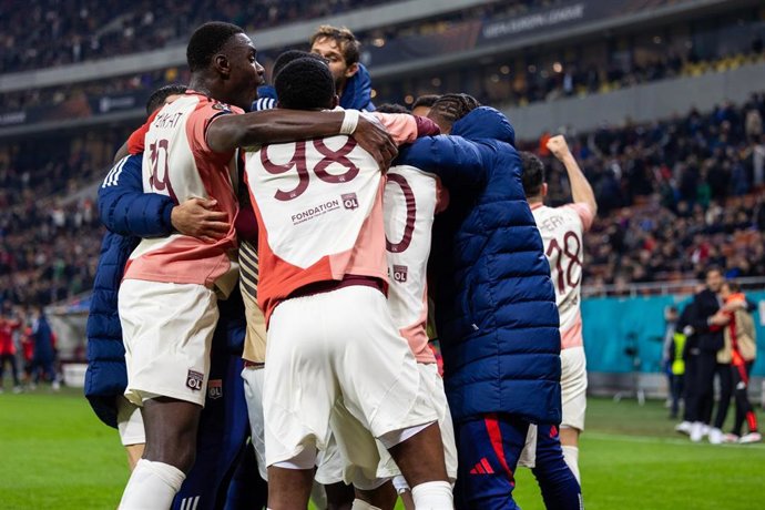 Archivo - Jugadores del Olympique de Lyon durante un partido de la Liga Europa de la pasada temporada