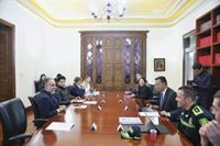 Colombia invertirá 84 millones de euros en reforzar la protección de 41 políticos tras el ataque a Uribe