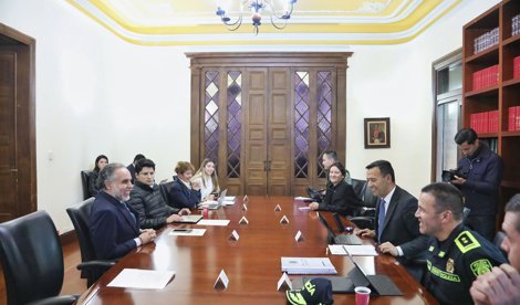 Política