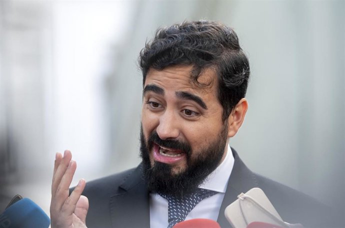 El eurodiputado y líder de Se Acabó La Fiesta (SALF), Luis 'Alvise' Pérez, a su llegada al Tribunal Supremo, a 5 de junio de 2025, en Madrid (España).