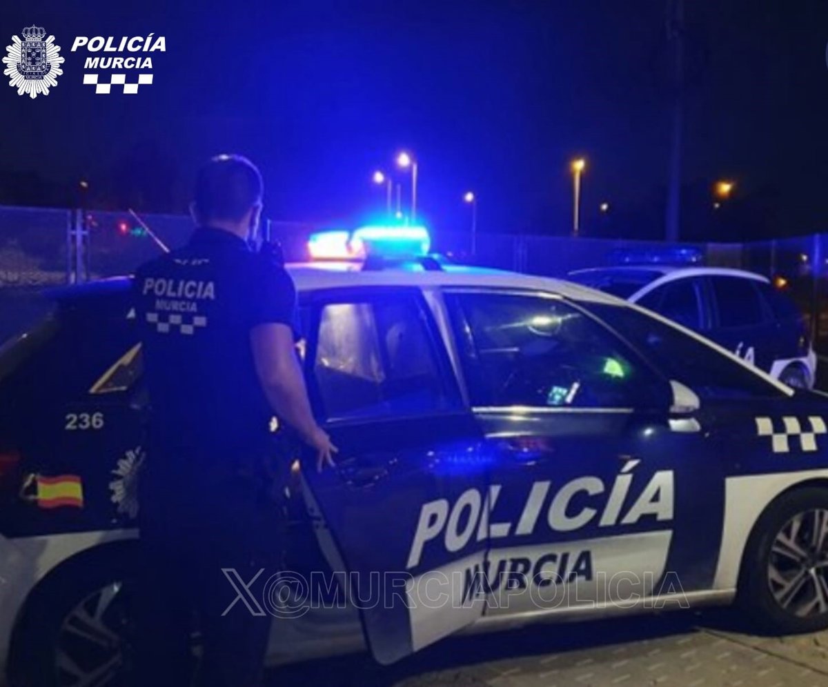 Detenido un individuo por robar artículos valorados en más de 7.000 euros de una joyería de Murcia