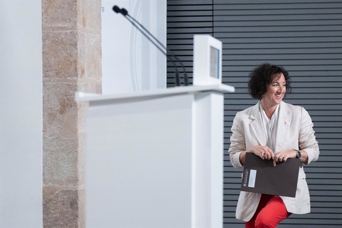 Archivo - La consellera de Economía y Finanzas, Alícia Romero, ofrece una rueda de prensa tras una reunión extraordinaria del Govern, en el Palau de la Generalitat, a 22 de mayo de 2025, en Barcelona, Catalunya (España). El Govern se reúne de forma extrao