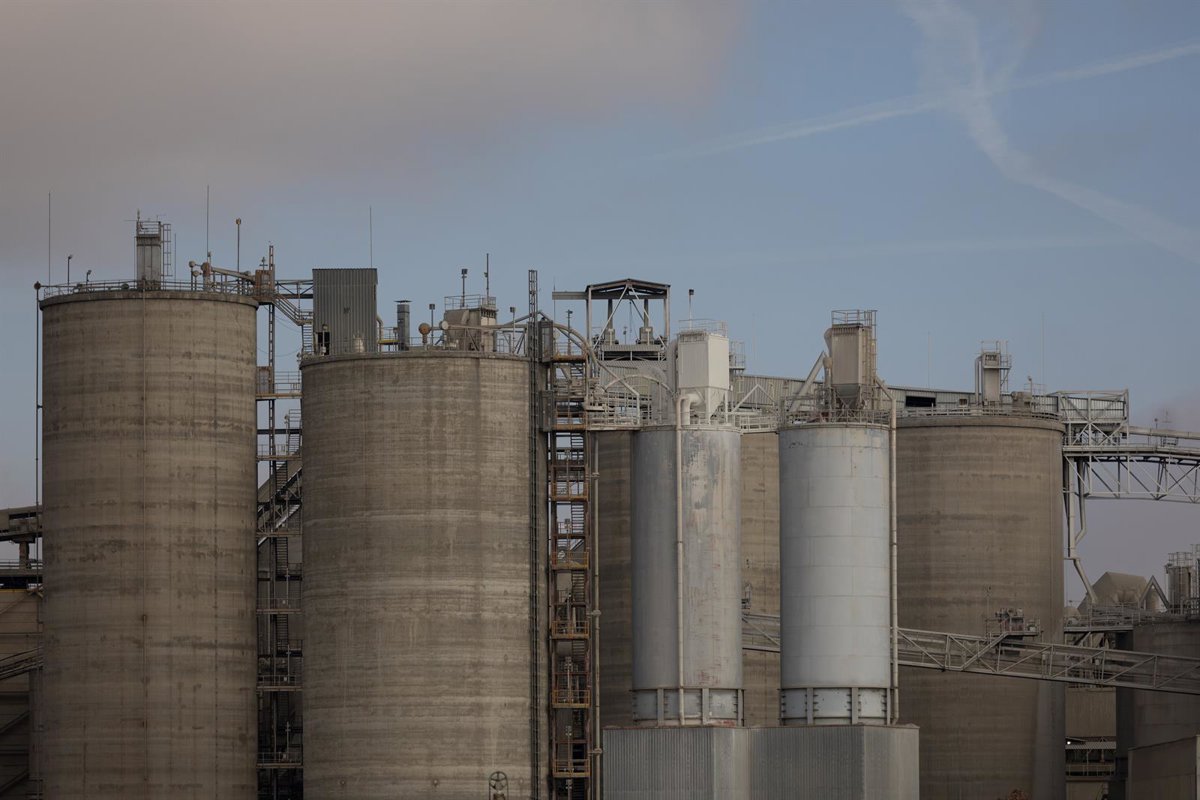 Los precios industriales se mantienen estables en mayo en Extremadura en tasa interanual