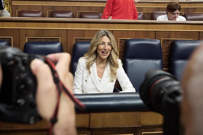 La vicepresidenta segunda y ministra de Trabajo, Yolanda Díaz, durante un pleno en el Congreso de los Diputados, a 25 de junio de 2025, en Madrid (España).