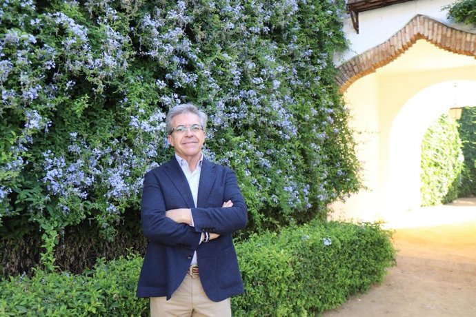 Ildelfonso Vergara, periodista, investigador y  director comercial de Radio Sevilla, antes de comenzar el Curso de Verano de la UPO 'Los territorios del flamenco'
