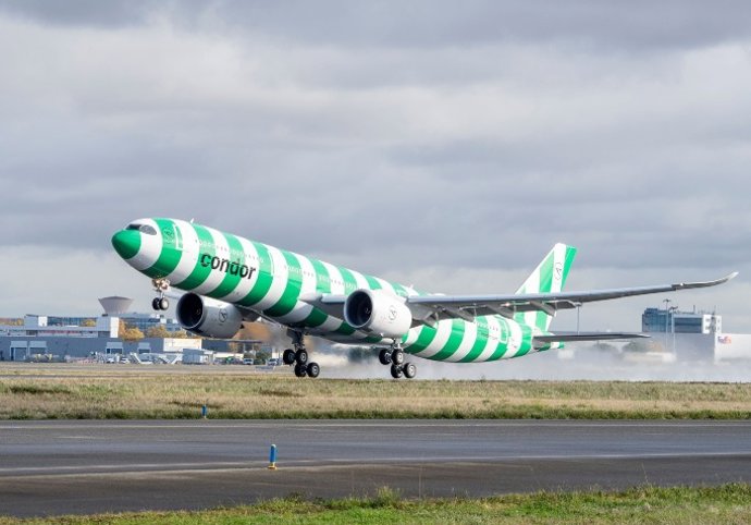 Archivo - La aerolínea alemana Condor recibe su primer A330neo para modernizar su flota.