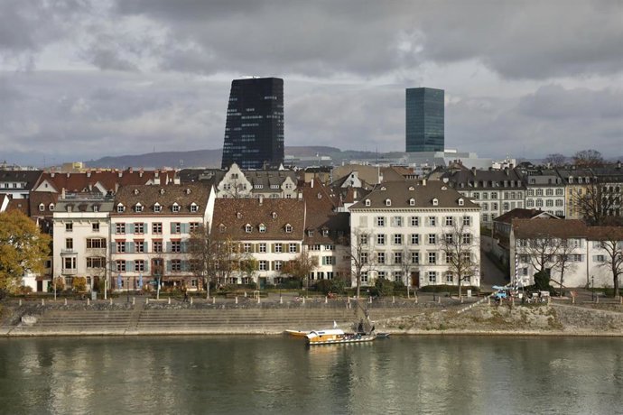 Archivo - Vista general de Basilea, Suiza