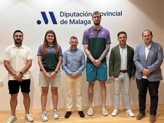 Presentación de  los Campus de Verano de Baloncesto de la Diputación
