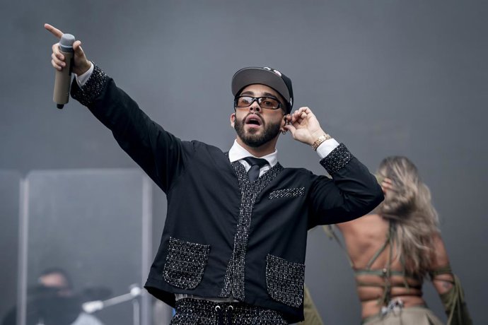 Archivo - El cantante Manuel Turizo durante un concierto por el Día de la Hispanidad, en la Puerta de Alcalá, a 6 de octubre de 2024, en Madrid (España). Turizo, nominado al Latin Grammy por 'El Merengue' y galardonado con tres premios Latin Billboard por