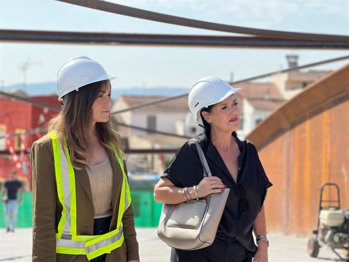 La vicealcaldesa Rebeca Pérez, supervisa la actuación