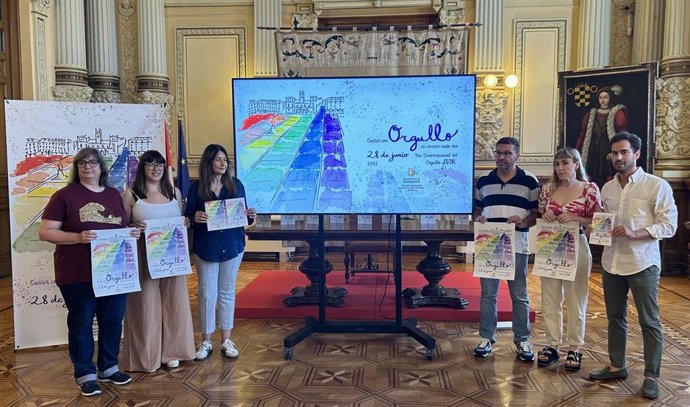 Presentación de la programación del Día del Orgullo LGTBI en el Ayuntamiento de Valladolid.