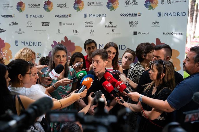 Archivo - El portavoz adjunto de Más Madrid en el Ayuntamiento, Eduardo Fernández Rubiño, atiende a medios a su llegada a la presentación de la programación oficial de MADO 2024, en el Museo Nacional Thyssen-Bornemisza, a 26 de junio de 2024, en Madrid (E