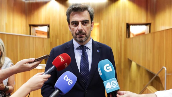 El conselleiro de Presidencia, Xustiza e Deportes, Diego Calvo, en declaraciones a los medios, a 25 de junio de 2025.