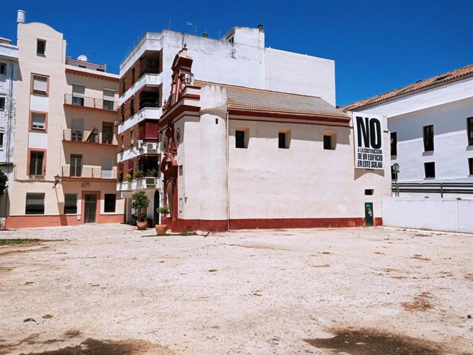 Archivo - Solar colindante a la capilla de Los Humeros, entre Torneo y San Laureano.